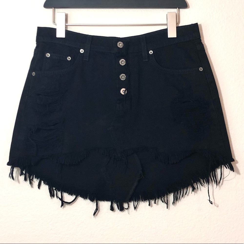 \Carmar\• Super Distressed Mini Skirt